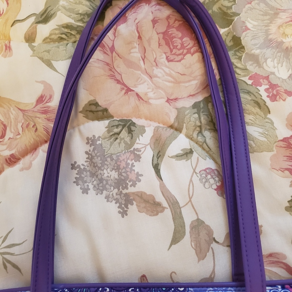 Vera Bradley tote bag, EUC - Picture 3 of 4
